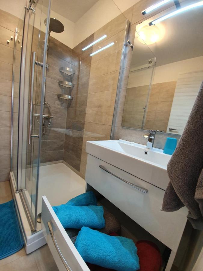 Comfortable Family Apt Iris 20M From Beach In Mandre Extérieur photo
